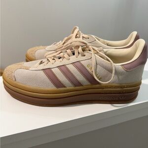Adidas Gazelle Bold Platform sneaker Size 9